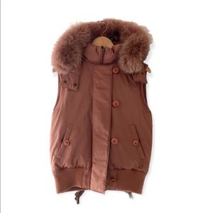 Theory vest, down, size medium, in excellent condition